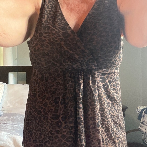 Animal print top - Picture 1 of 2